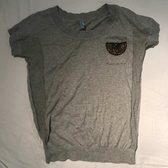 Tee - Picture 5 of 6